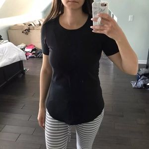 Lululemon Tee